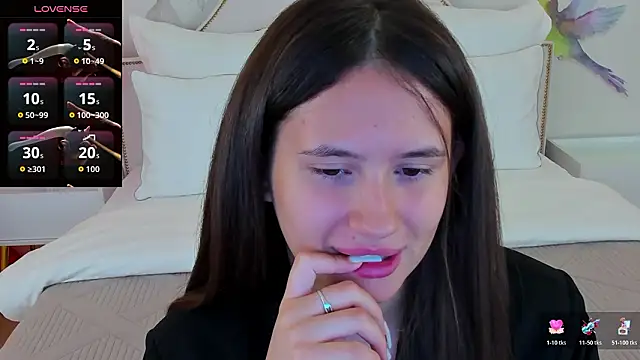 milaleoneli online show from 02/17/26, 03:09