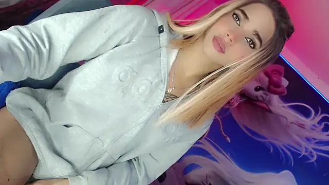 Snapshot of Thalia_girl21 chatting on 02/28/25, 04:21 Thalia girl21 online show from 02/28/25, 04:21