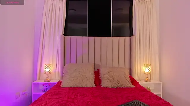 Aliison Smith online show from 03/28/26, 03:51