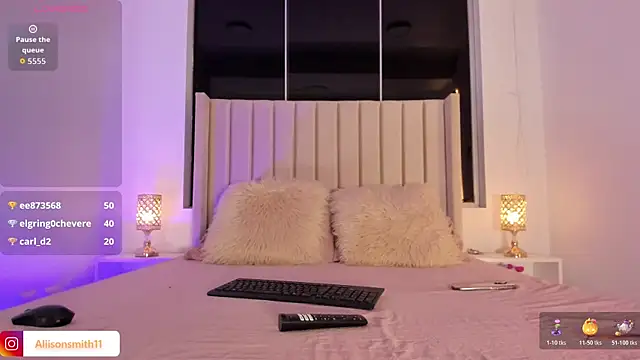 Aliison Smith online show from 12/21/25, 04:25