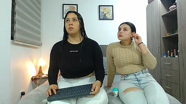 Scarlett Jazmin online show from 02/10/26, 07:51