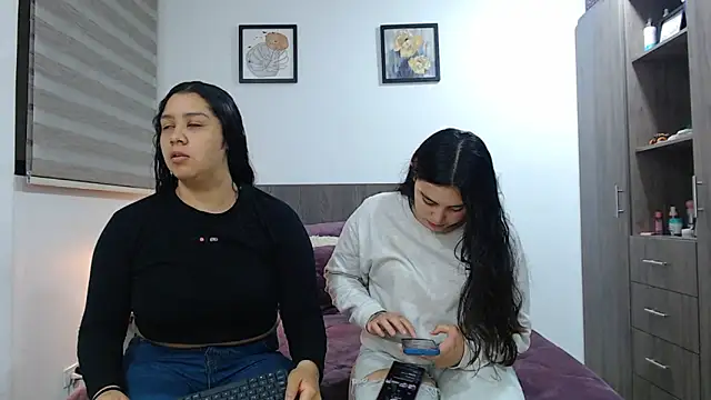 Scarlett Jazmin online show from 05/12/26, 09:37