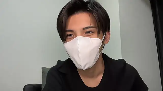 Lio kun online show from 12/17/24, 01:05