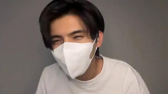 Lio kun online show from 11/17/25, 03:05