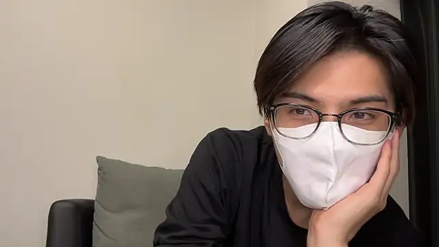 Lio kun online show from 12/28/24, 12:03