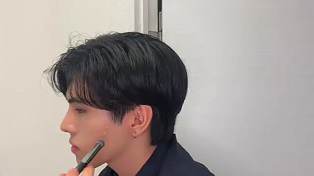 Lio kun online show from 10/04/25, 04:58