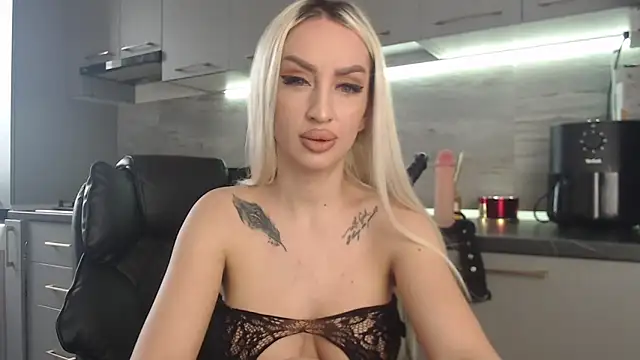 queenzoora online show from 02/26/26, 10:37