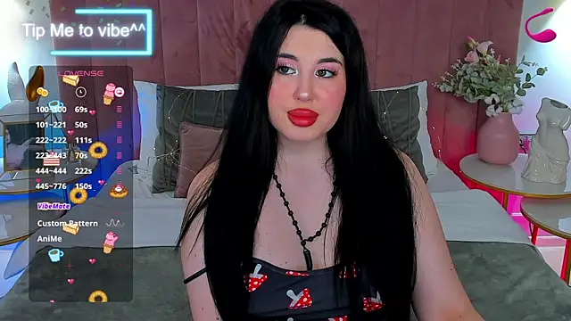 Mayzzie online show from 10/07/25, 07:26