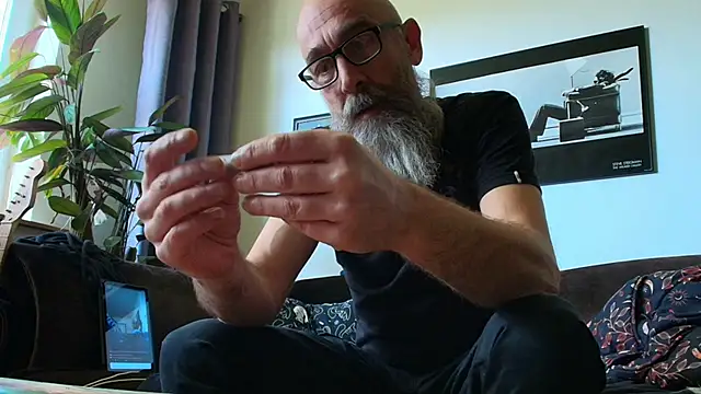 Kingsscepter online show from 04/14/26, 03:28