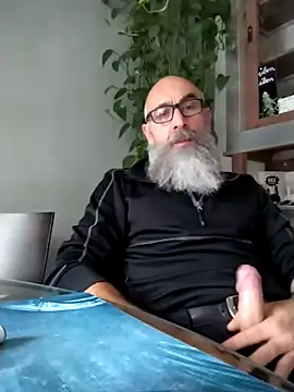 Kingsscepter online show from 10/13/25, 10:28