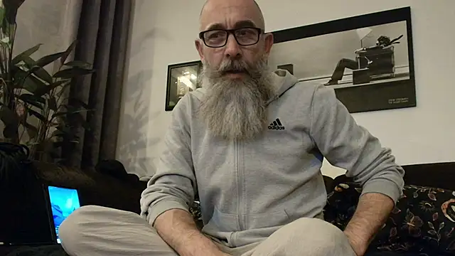 Kingsscepter online show from 04/15/26, 07:58