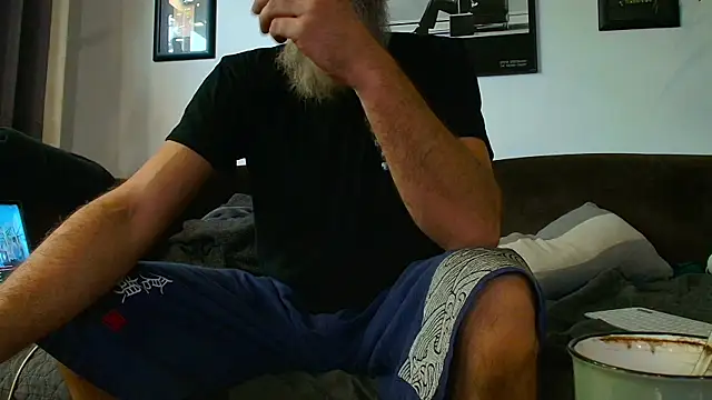 Kingsscepter online show from 10/25/25, 09:41