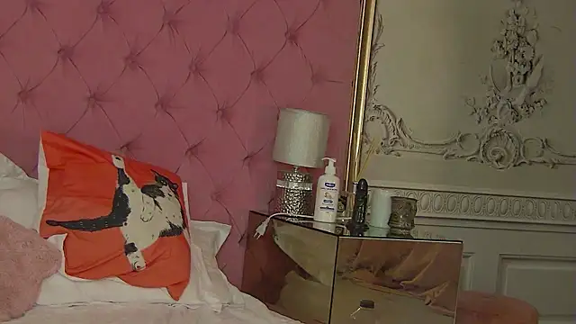 MisshaNight online show from 02/14/26, 05:18