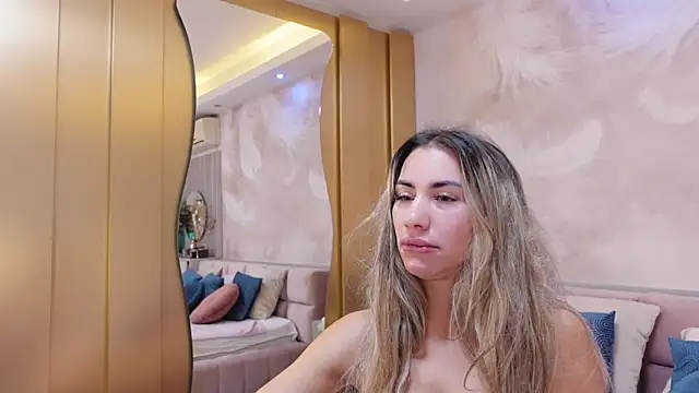 JullyBlair online show from 10/24/25, 04:44