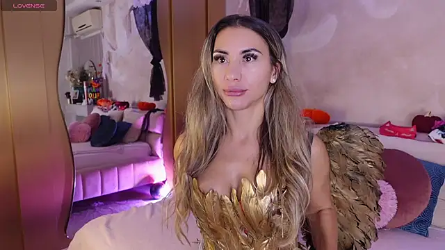 JullyBlair online show from 11/01/25, 05:25