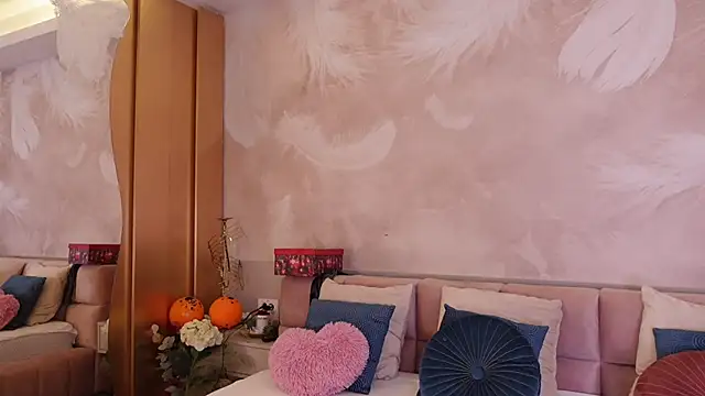 JullyBlair online show from 11/04/25, 05:11