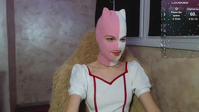 Domiiiniiicana online show from 10/10/25, 05:36