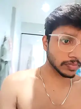 skinnyyyyyyyyy online show from 11/18/25, 04:49