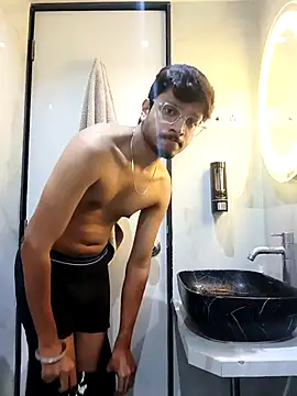 skinnyyyyyyyyy online show from 04/17/26, 04:26