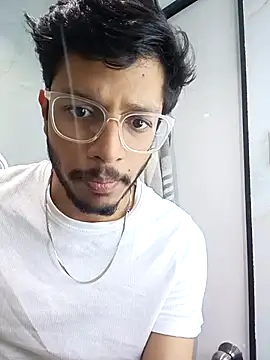 skinnyyyyyyyyy online show from 11/27/25, 04:46