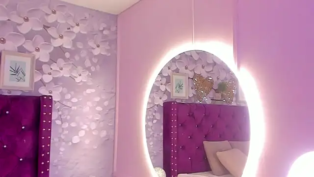 mia greeco online show from 12/10/24, 06:06