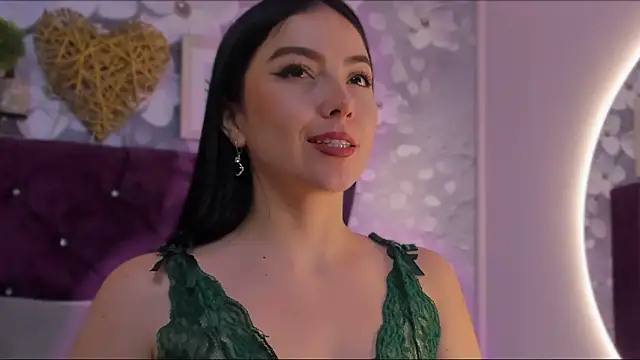 mia greeco online show from 12/06/24, 03:06