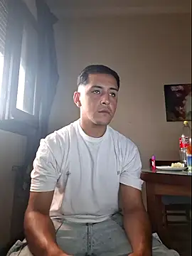 Snapshot of Martinhub-69 chatting on 11/09/25, 10:47 Martinhub-69 online show from 11/09/25, 10:47