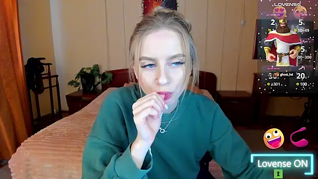 Snapshot of alexa_glory chatting on 03/16/25, 12:11 alexa glory online show from 03/16/25, 12:11