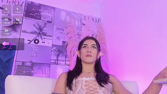 MiaCavallii  online show from 11/06/25, 04:27