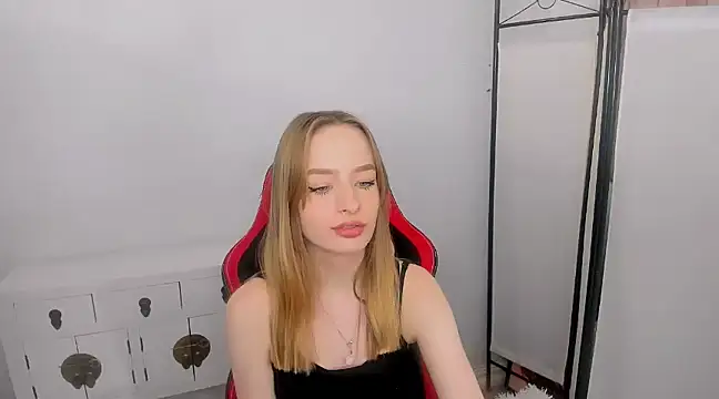 Snapshot of LilaGold chatting on 01/28/25, 07:00 LilaGold online show from 01/28/25, 07:00