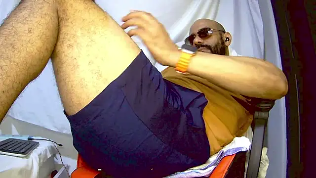 bruce bigg online show from 12/13/25, 10:16