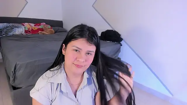 Elalove  online show from 12/16/25, 12:31