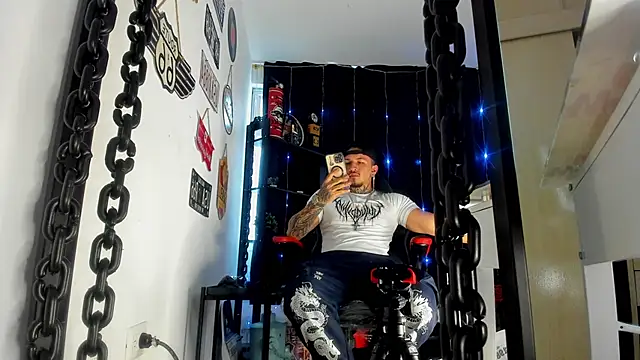 the beast master  online show from 12/22/25, 08:53