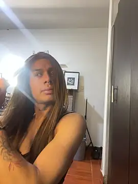 Rouse Hilton online show from 10/15/25, 07:44