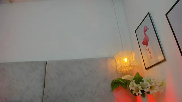 naomiii   online show from 03/06/26, 11:38