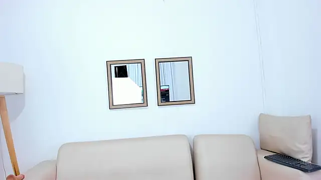 naomiii   online show from 03/15/25, 01:30