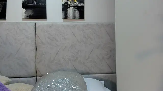 naomiii   online show from 05/30/26, 11:38