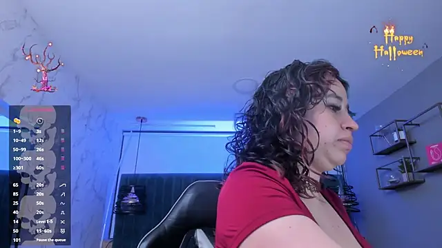 Snapshot of MAGIC_SOFI chatting on 10/18/25, 07:38 MAGIC SOFI online show from 10/18/25, 07:38