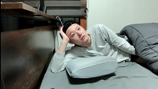 tuki fu online show from 03/22/25, 01:19