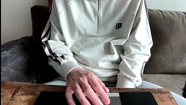 tuki fu online show from 01/25/25, 04:02