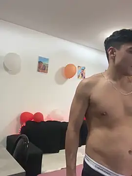 LCarreraa online show from 04/19/26, 01:17