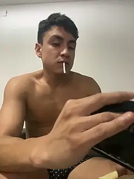 Snapshot of LCarreraa chatting on 01/21/25, 11:24 LCarreraa online show from 01/21/25, 11:24