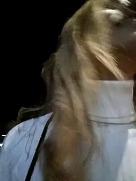 Snapshot of Karolgood3 chatting on 12/25/24, 05:48 Karolgood3 online show from 12/25/24, 05:48