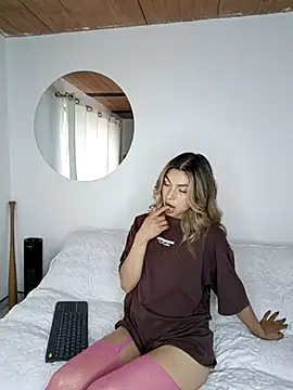 Karolgood3 online show from 12/05/25, 06:50