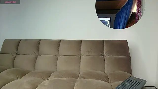 Karolgood3 online show from 05/02/26, 06:13