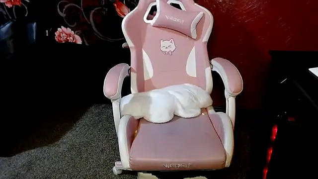 daddy girl88 online show from 10/31/25, 03:14