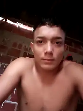 Snapshot of tayson_ chatting on 10/27/25, 11:11 tayson online show from 10/27/25, 11:11