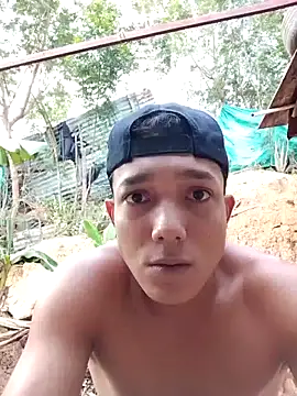 Snapshot of tayson_ chatting on 09/09/25, 11:30 tayson online show from 09/09/25, 11:30