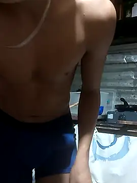 Snapshot of tayson_ chatting on 03/30/26, 10:39 tayson online show from 03/30/26, 10:39