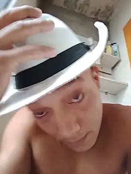 tayson  online show from 06/10/26, 11:44